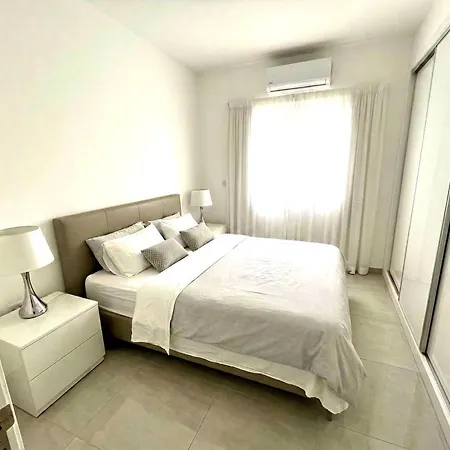 Flats 5*